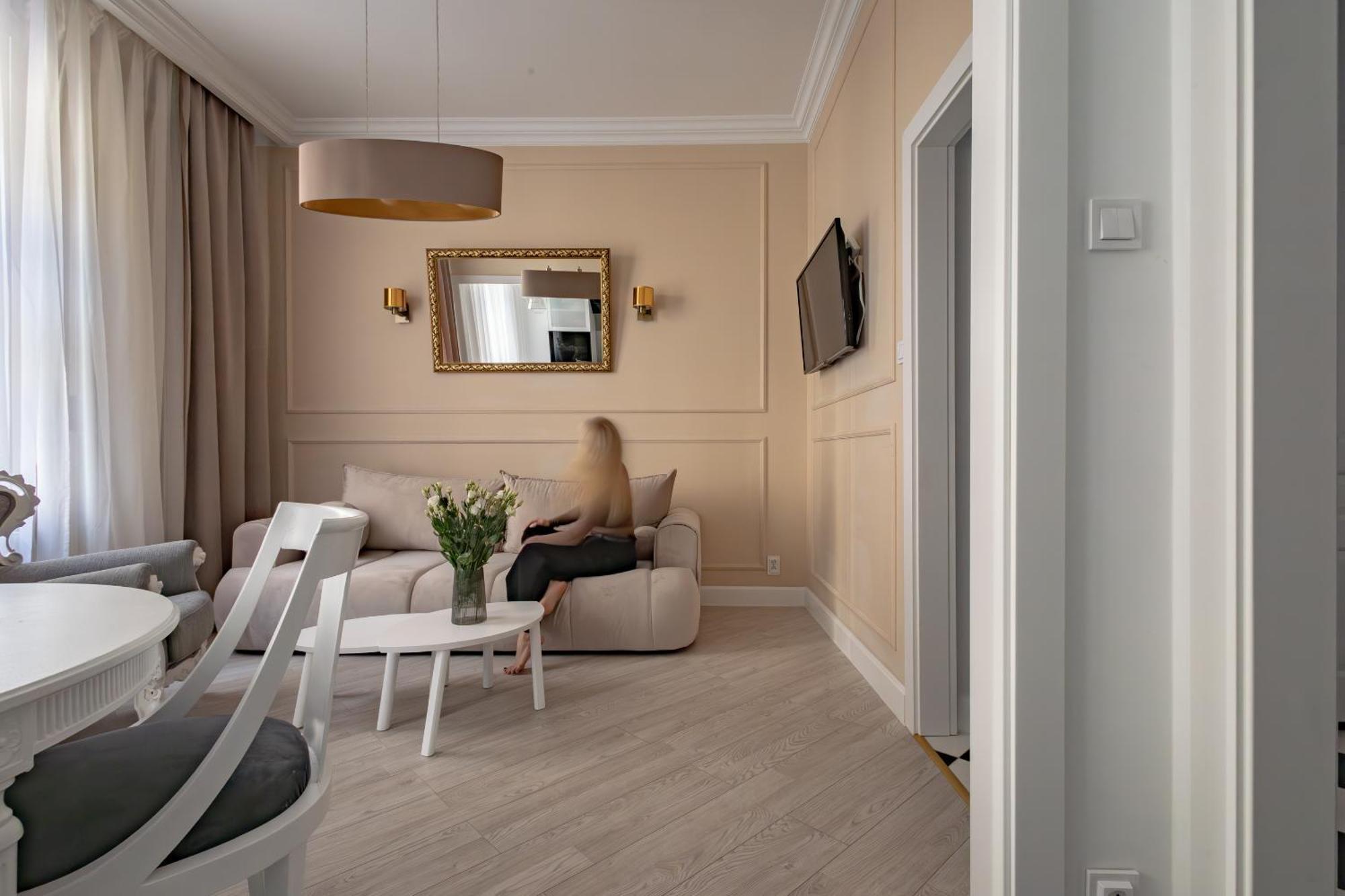 Glow Apartments - Apartment Dubaj Glamour, Ulica Dluga Old Town Гданьск Экстерьер фото